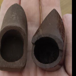 2 vintage wooden shoe figurines Dinnel Garberville California Redwood EVC